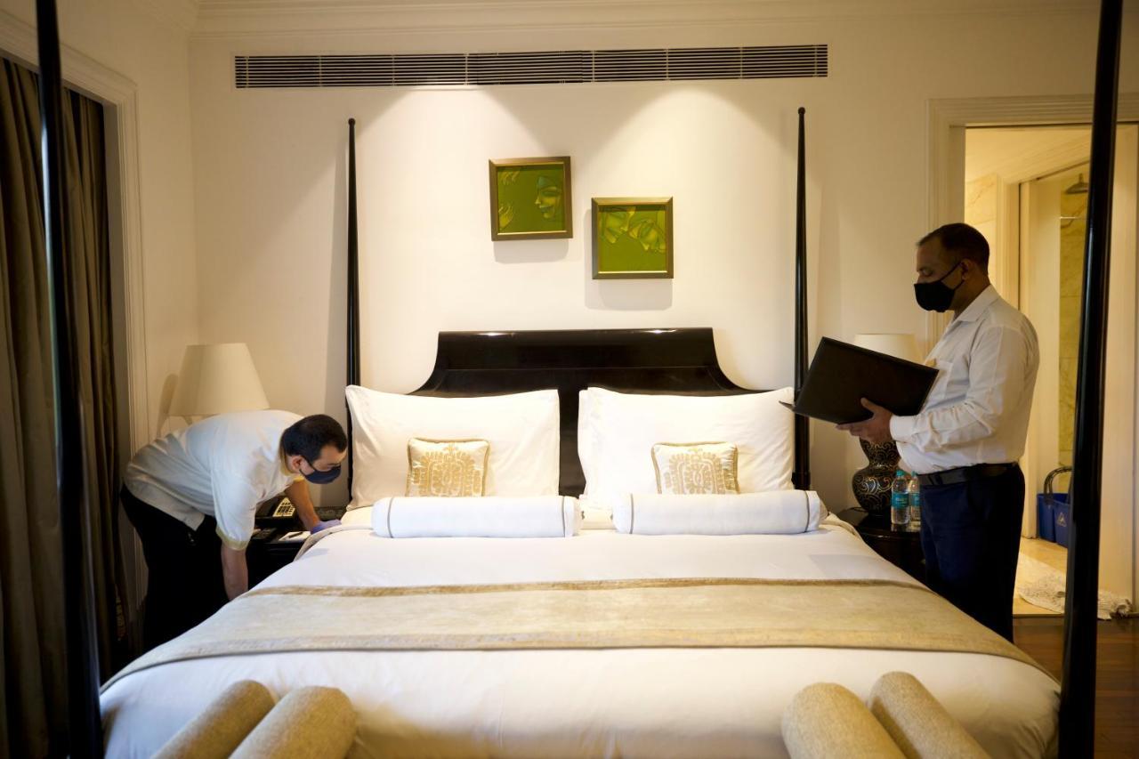 Hotel The Claridges Nowe Delhi Zewnętrze zdjęcie A room at the Taj Mahal Palace