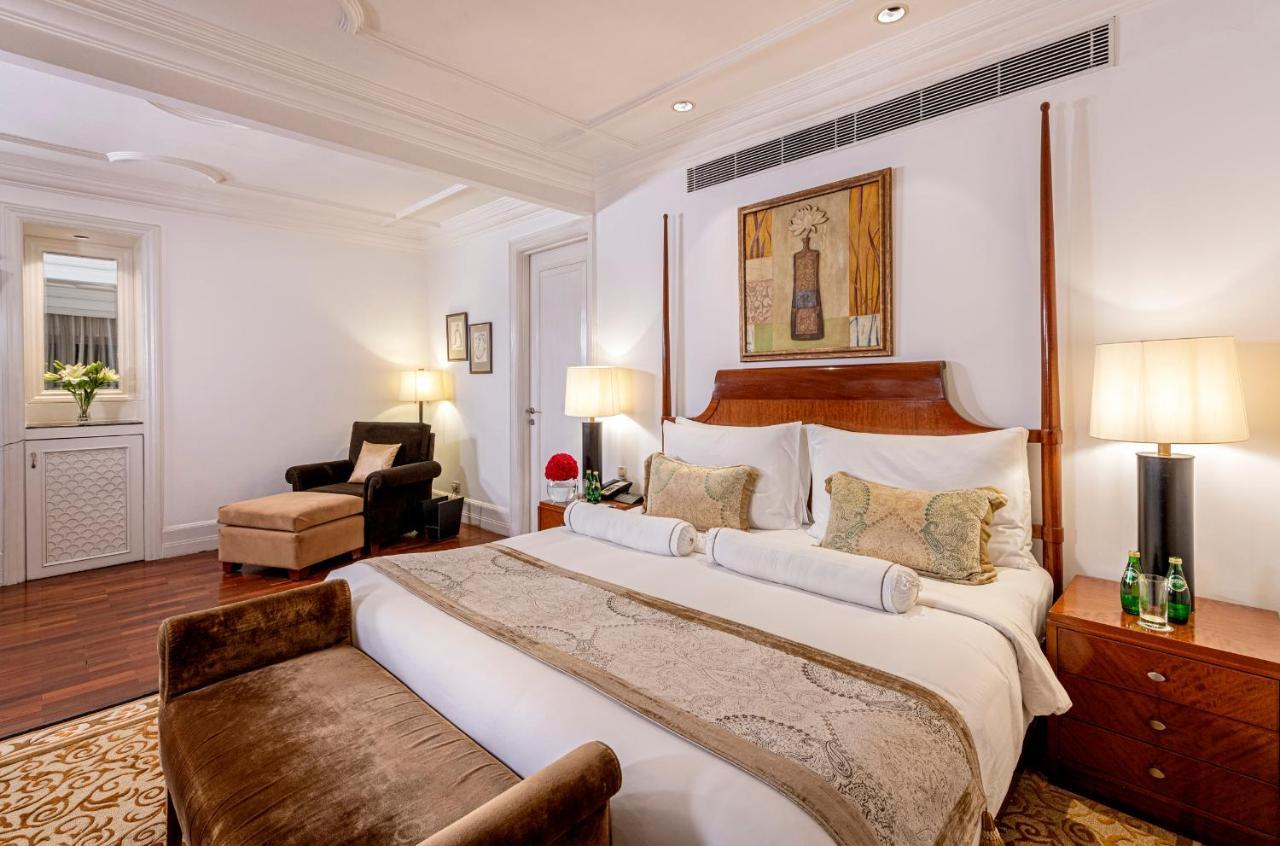 Hotel The Claridges Nowe Delhi Zewnętrze zdjęcie A suite at the Imperial Hotel
