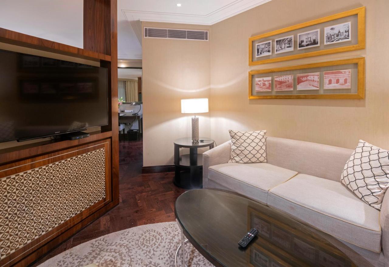 Hotel The Claridges Nowe Delhi Zewnętrze zdjęcie Living room