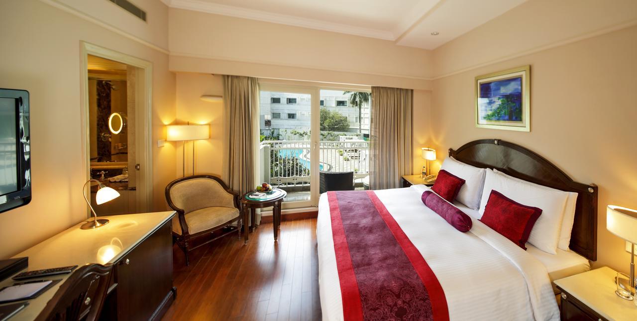 Hotel The Claridges Nowe Delhi Zewnętrze zdjęcie A room at the hotel